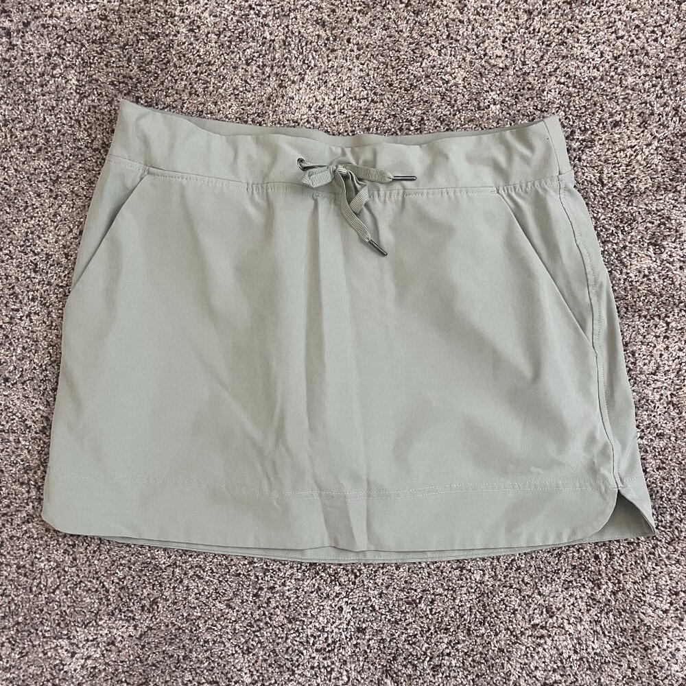Gaiam Skort M Women’s Green Workout Yoga Tennis Pickleball Golf Athleisure